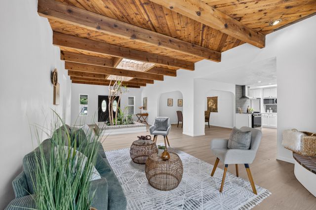 13012 Calle De Sandias NE, Albuquerque, NM 87111