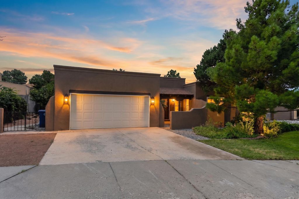 13012 Calle De Sandias NE, Albuquerque, NM 87111