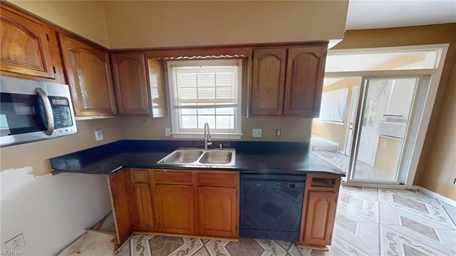 2609 Mossgate CT, Chesapeake, VA 23323