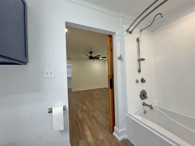 547 County Road 949e, Alvin, TX 77511