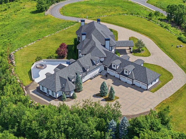 94 Foxberry Drive, New Boston, NH 03070