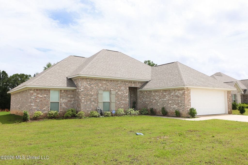 629 Westfield Drive, Pearl, MS 39208