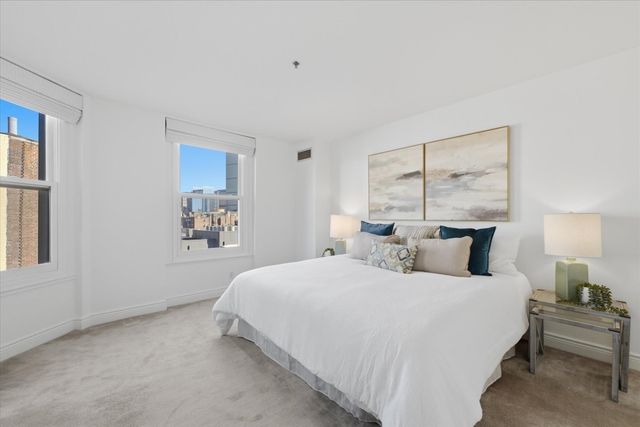 4 Charlesgate E 708, Boston, MA 02215