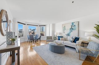 4 Charlesgate E 708, Boston, MA 02215