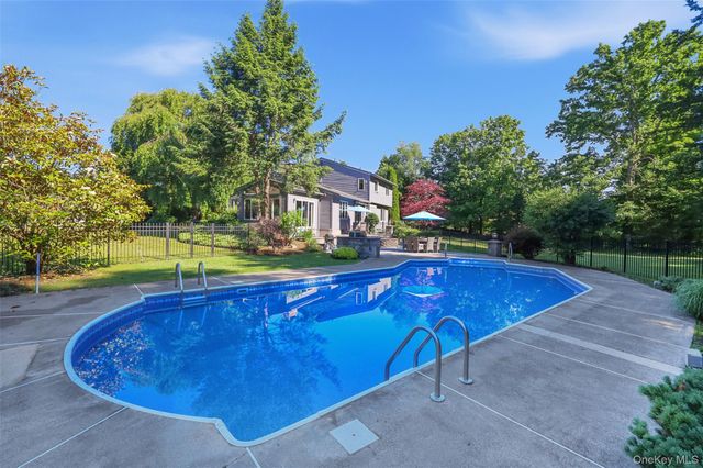 985 Craigville Road, Chester, NY 10918