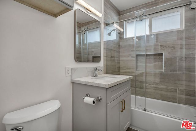 2027 Euclid Street C, Santa Monica, CA 90405