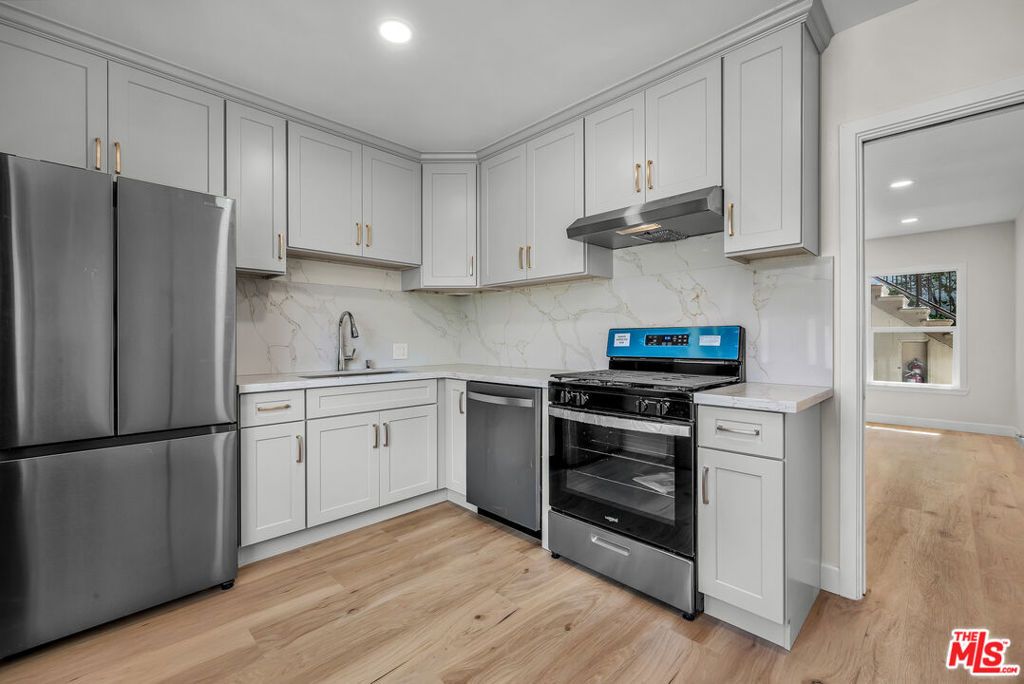 2027 Euclid Street C, Santa Monica, CA 90405