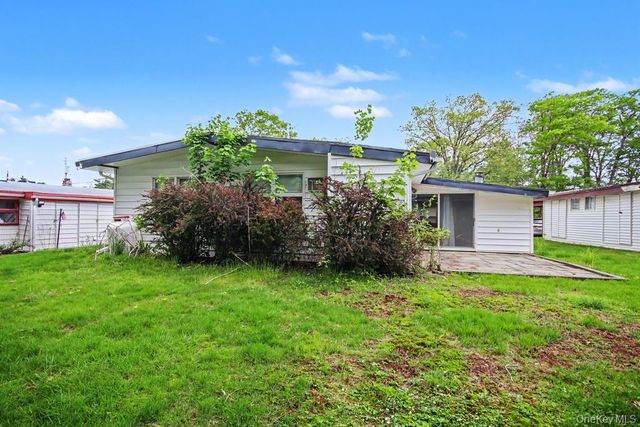 386 Lake Louise Marie Road, Rock Hill, NY 12775