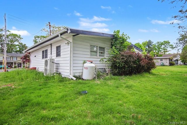 386 Lake Louise Marie Road, Rock Hill, NY 12775