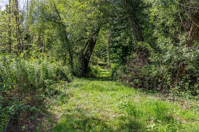 Port Bay Road, Huron, NY 14590