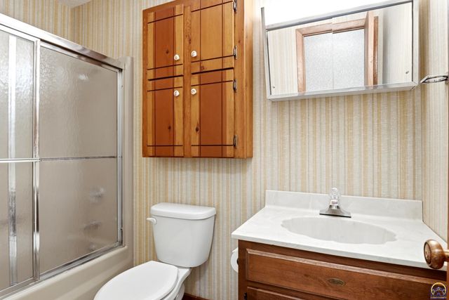 6219 SE 2nd ST, Tecumseh, KS 66542