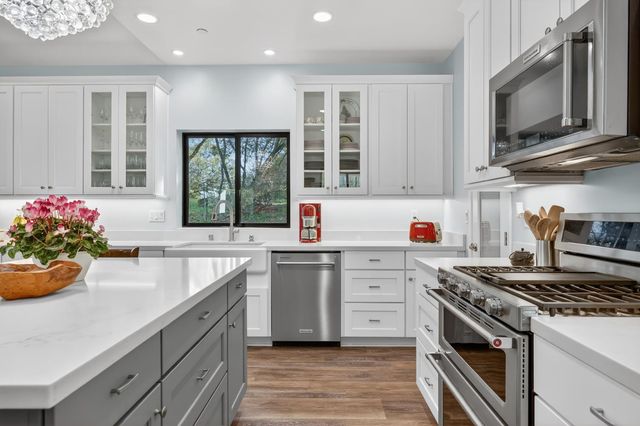 3000 Springhill Rd, Somerset, CA 95684