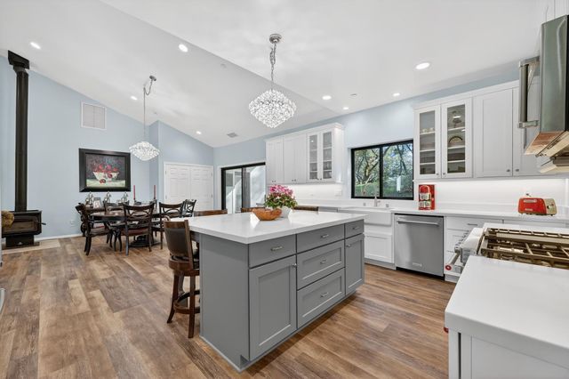 3000 Springhill Rd, Somerset, CA 95684