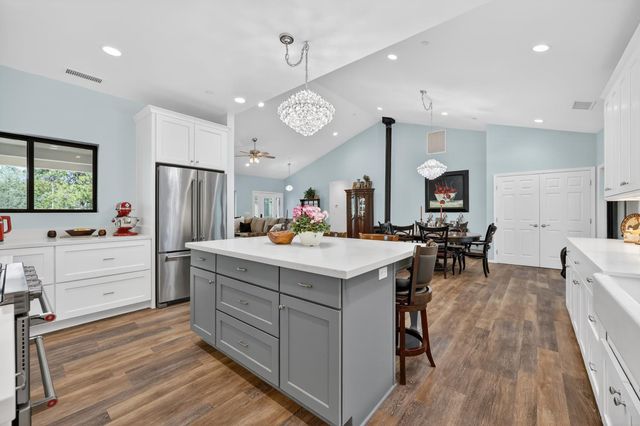 3000 Springhill Rd, Somerset, CA 95684