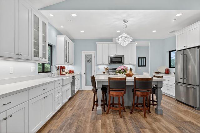 3000 Springhill Rd, Somerset, CA 95684