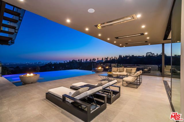 9406 Lloydcrest Drive, Beverly Hills, CA 90210