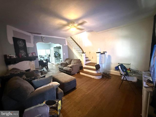 5819 LARCHWOOD AVE, Philadelphia, PA 19143