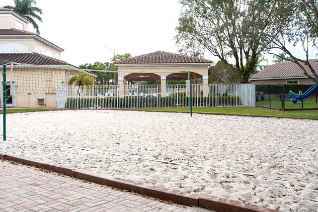 5315 Eagle Cay Way, Coconut Creek, FL 33073