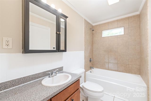 104 Willetta Drive, Charlotte, NC 28217