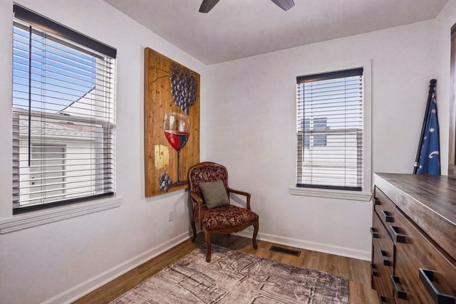 1216 W 37th Place, Hobart, IN 46342