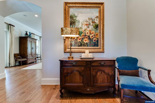 2628 Edgewater Dr, Eugene, OR 97401