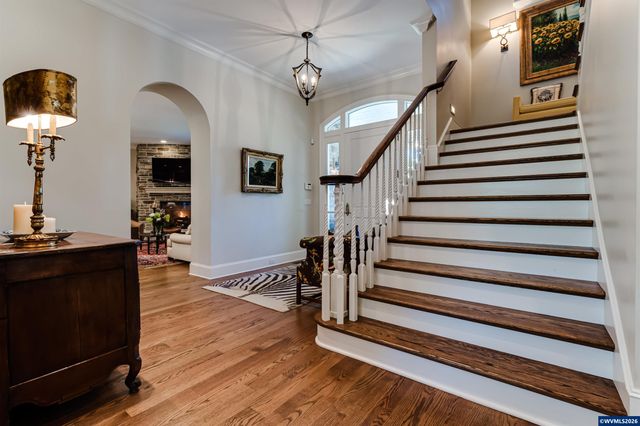 2628 Edgewater Dr, Eugene, OR 97401