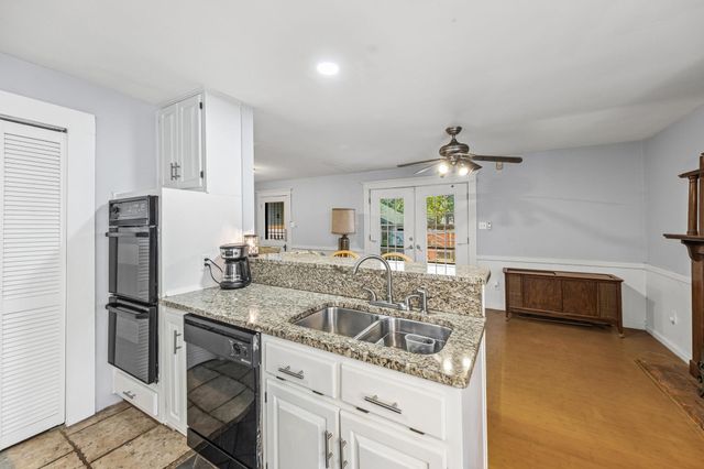 2100 HIGBEE AVE, Memphis, TN 38104