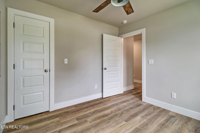 303 Clark Ave, Jamestown, TN 38556