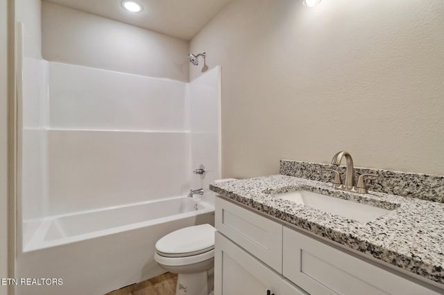 303 Clark Ave, Jamestown, TN 38556