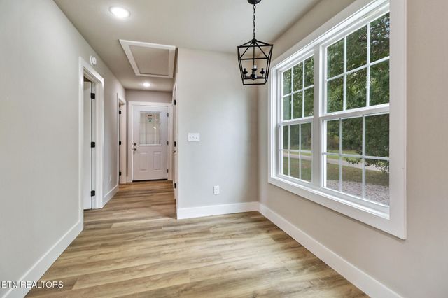 303 Clark Ave, Jamestown, TN 38556