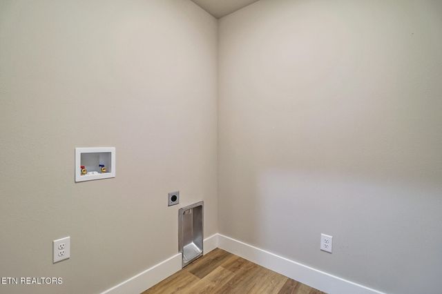 303 Clark Ave, Jamestown, TN 38556