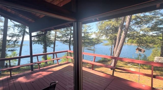 15477 Round 485, Clayton, NY 13624