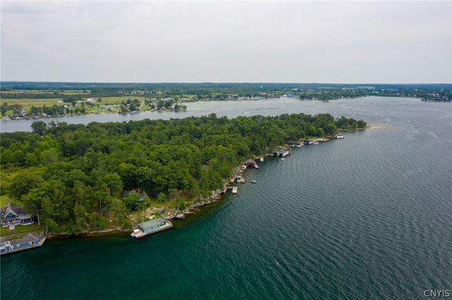 15477 Round 485, Clayton, NY 13624