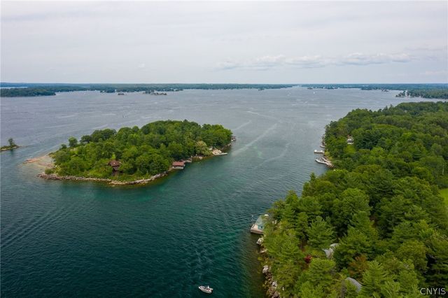 15477 Round 485, Clayton, NY 13624