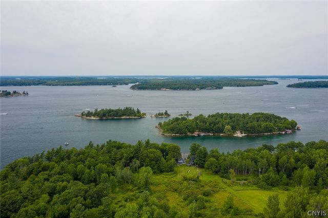 15477 Round 485, Clayton, NY 13624