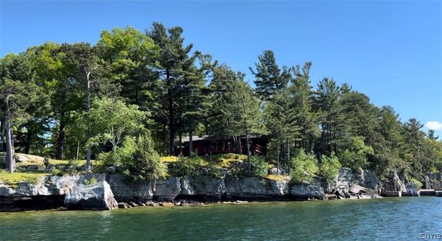 15477 Round 485, Clayton, NY 13624