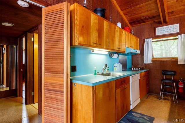 15477 Round 485, Clayton, NY 13624