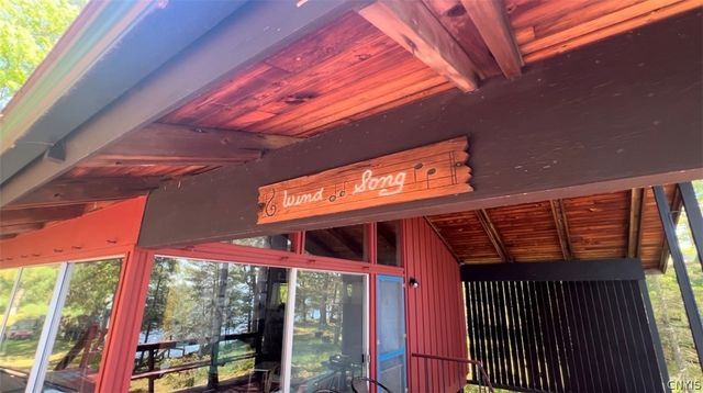 15477 Round 485, Clayton, NY 13624