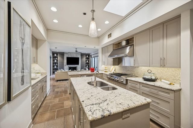 3124 Mid Lane, Houston, TX 77027