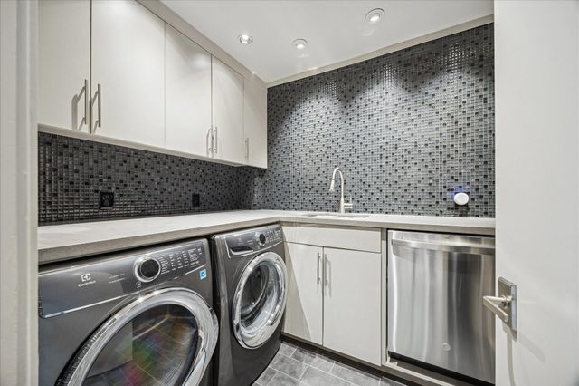 3124 Mid Lane, Houston, TX 77027