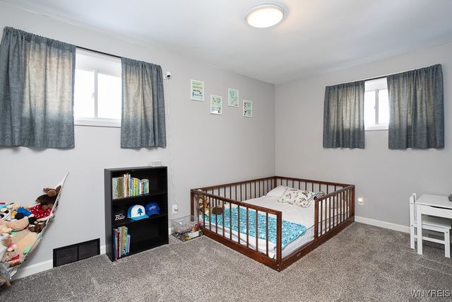 3301 Wallace Drive, Grand Island, NY 14072