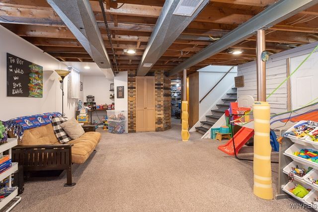 3301 Wallace Drive, Grand Island, NY 14072