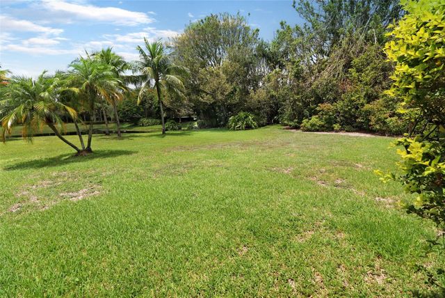 5824 NW 120th Avenue, Coral Springs, FL 33076
