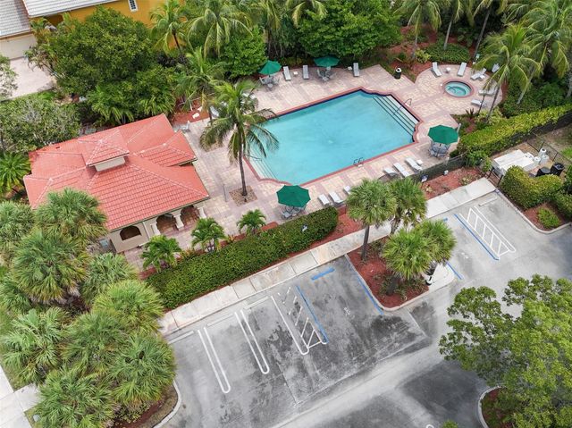 5824 NW 120th Avenue, Coral Springs, FL 33076