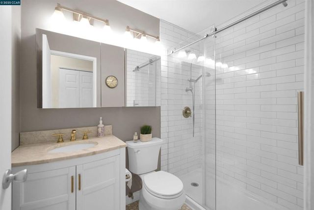 256 Dartford St, Hercules, CA 94547