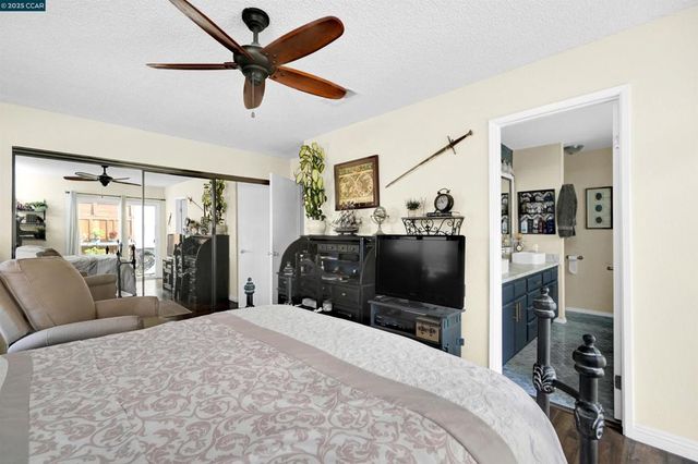 256 Dartford St, Hercules, CA 94547