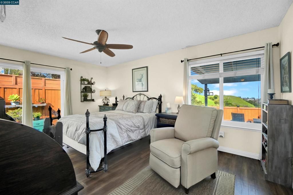 Image 25 of property listing at 256 Dartford St, Hercules, CA 94547
