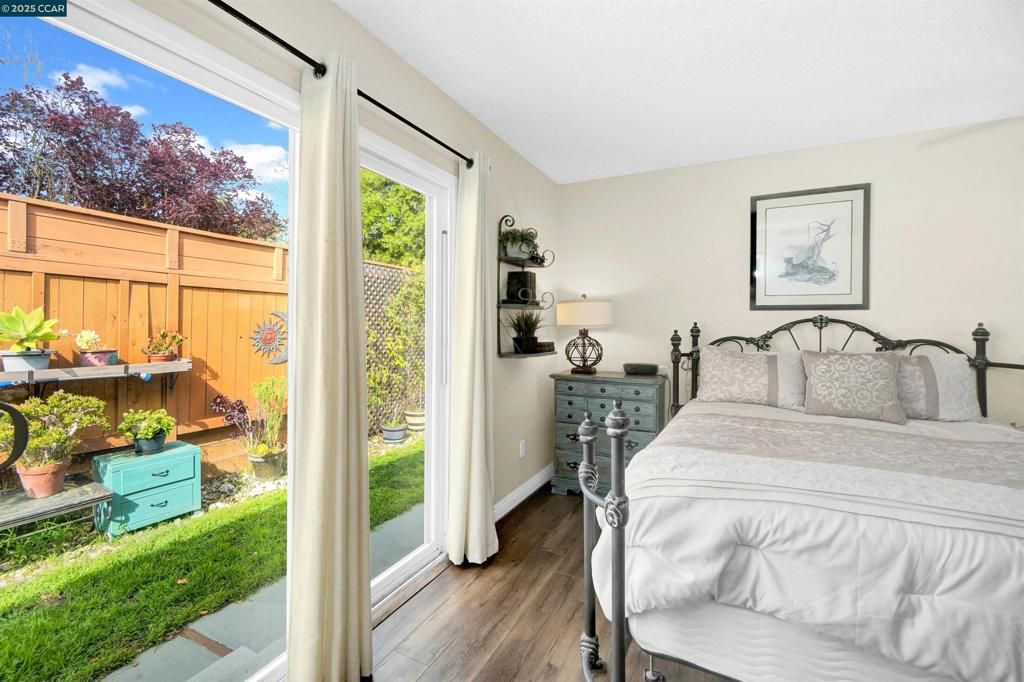 Image 26 of property listing at 256 Dartford St, Hercules, CA 94547