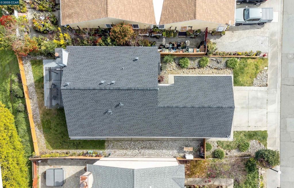 Image 43 of property listing at 256 Dartford St, Hercules, CA 94547