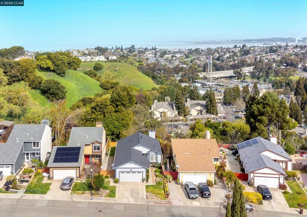 Image 45 of property listing at 256 Dartford St, Hercules, CA 94547